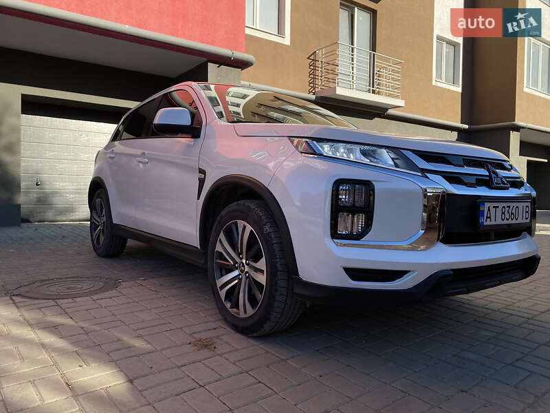 Позашляховик / Кросовер Mitsubishi Outlander Sport 2020 в Івано-Франківську