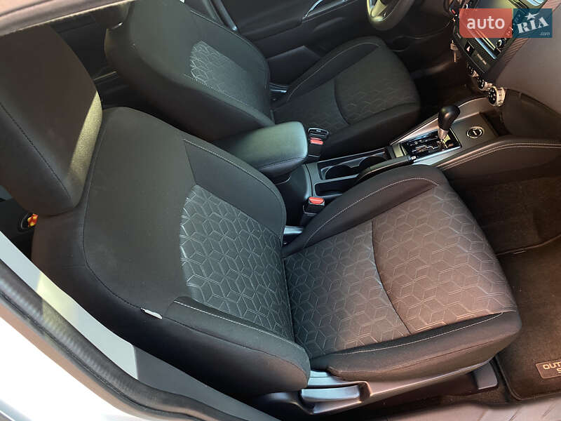 Позашляховик / Кросовер Mitsubishi Outlander Sport 2020 в Івано-Франківську