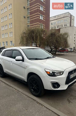 Внедорожник / Кроссовер Mitsubishi Outlander Sport 2015 в Полтаве