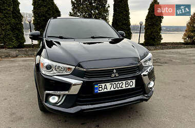 Внедорожник / Кроссовер Mitsubishi Outlander Sport 2017 в Кропивницком