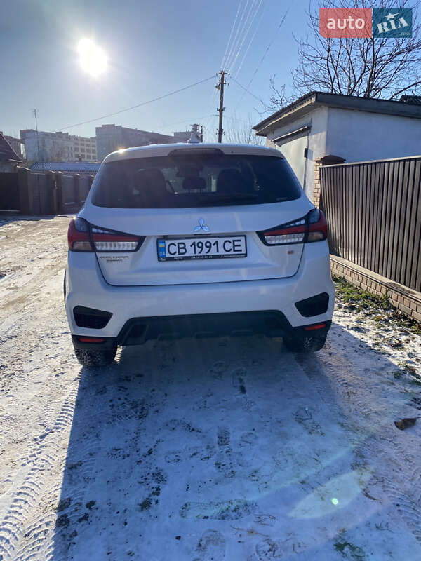 Внедорожник / Кроссовер Mitsubishi Outlander Sport 2019 в Чернигове