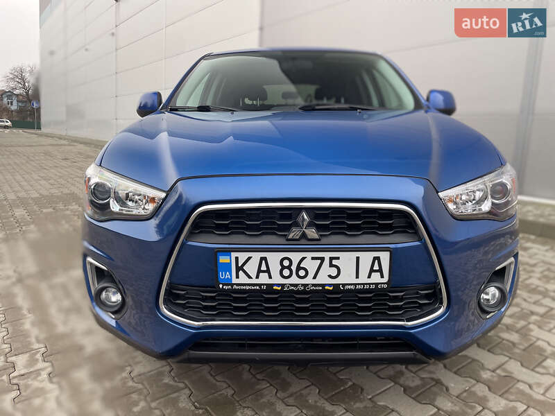 Внедорожник / Кроссовер Mitsubishi Outlander Sport 2015 в Киеве