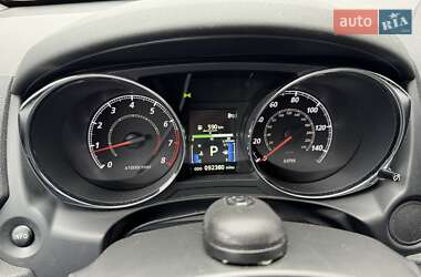 Внедорожник / Кроссовер Mitsubishi Outlander Sport 2016 в 