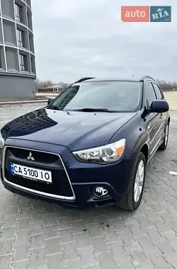 Mitsubishi Outlander Sport 2012