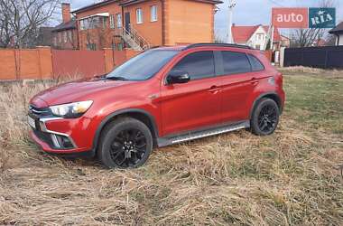 Позашляховик / Кросовер Mitsubishi Outlander Sport 2019 в Києві