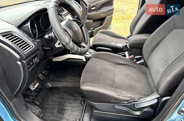 Внедорожник / Кроссовер Mitsubishi Outlander Sport 2013 в 