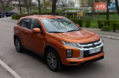 Внедорожник / Кроссовер Mitsubishi Outlander Sport 2022 в 