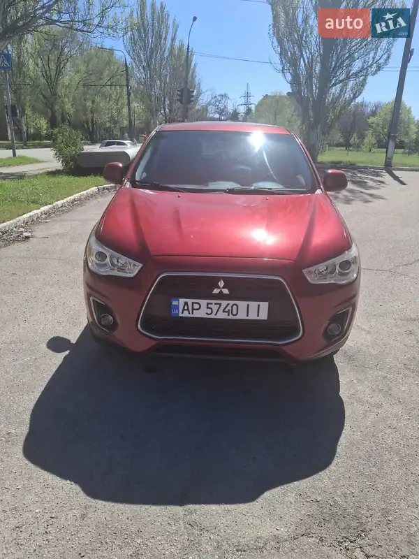 Внедорожник / Кроссовер Mitsubishi Outlander Sport 2014 в 