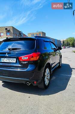 Внедорожник / Кроссовер Mitsubishi Outlander Sport 2013 в 