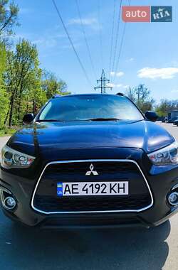Внедорожник / Кроссовер Mitsubishi Outlander Sport 2013 в 