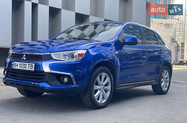 Внедорожник / Кроссовер Mitsubishi Outlander Sport 2014 в Одессе
