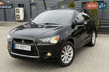 Внедорожник / Кроссовер Mitsubishi Outlander Sport 2011 в Киеве
