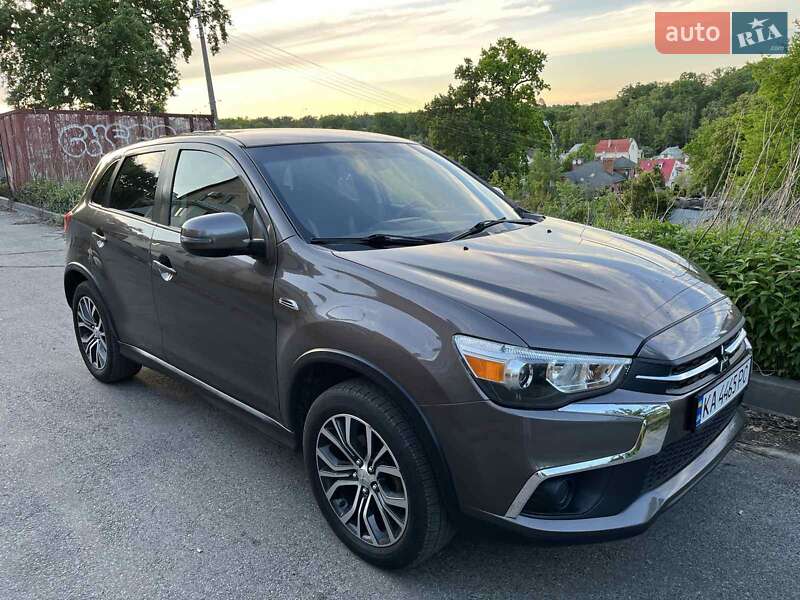 Mitsubishi Outlander Sport 2019