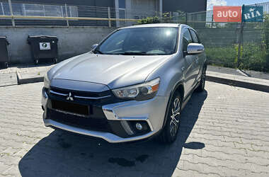 Внедорожник / Кроссовер Mitsubishi Outlander Sport 2018 в Харькове