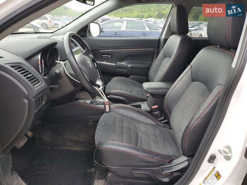 Позашляховик / Кросовер Mitsubishi Outlander Sport 2018 в Львові