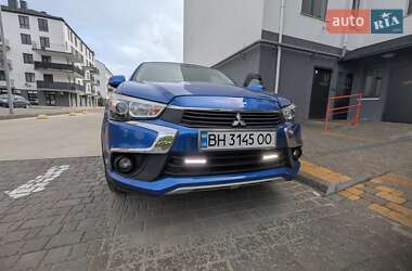 Внедорожник / Кроссовер Mitsubishi Outlander Sport 2019 в Одессе