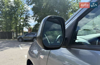 Внедорожник / Кроссовер Mitsubishi Outlander Sport 2015 в 