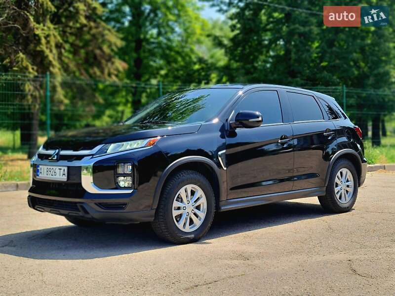 Внедорожник / Кроссовер Mitsubishi Outlander Sport 2021 в 