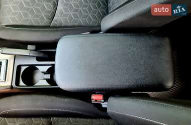 Внедорожник / Кроссовер Mitsubishi Outlander Sport 2021 в 