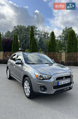 Внедорожник / Кроссовер Mitsubishi Outlander Sport 2012 в Днепре