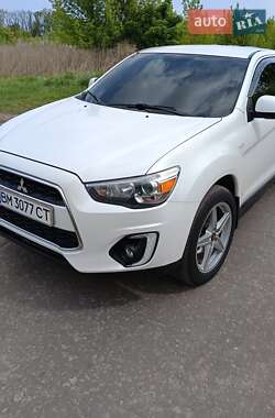 Позашляховик / Кросовер Mitsubishi Outlander Sport 2014 в Ужгороді
