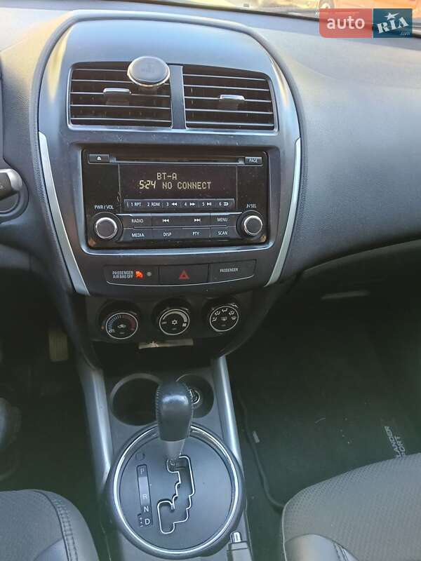 Внедорожник / Кроссовер Mitsubishi Outlander Sport 2013 в Львове фото 10 Внедорожник / Кроссовер Mitsubishi Outlander Sport 2013 в Львове
