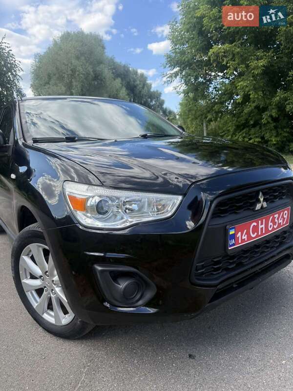 Mitsubishi Outlander Sport 2014