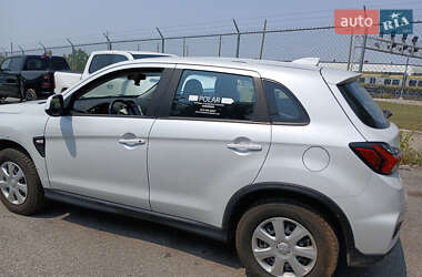 Внедорожник / Кроссовер Mitsubishi Outlander Sport 2023 в Киеве