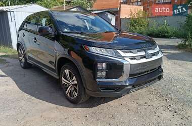 Внедорожник / Кроссовер Mitsubishi Outlander Sport 2022 в Полтаве