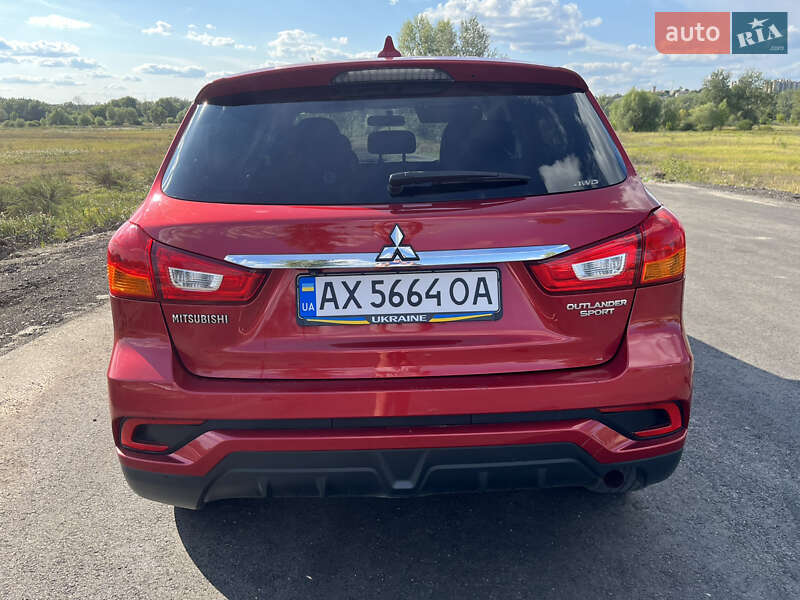 Внедорожник / Кроссовер Mitsubishi Outlander Sport 2018 в Балаклее