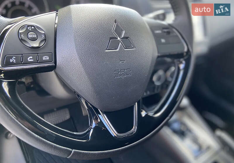 Внедорожник / Кроссовер Mitsubishi Outlander Sport 2018 в Виннице