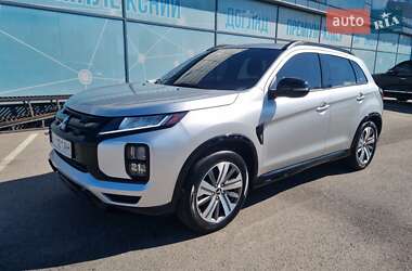 Внедорожник / Кроссовер Mitsubishi Outlander Sport 2021 в Полтаве