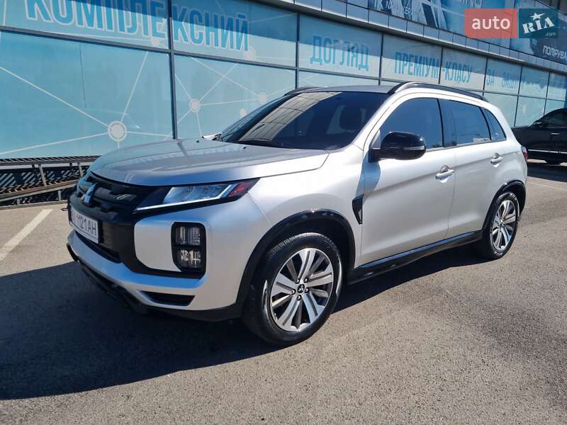 Mitsubishi Outlander Sport 2021