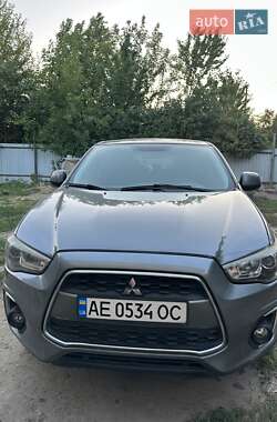 Позашляховик / Кросовер Mitsubishi Outlander Sport 2015 в Дніпрі