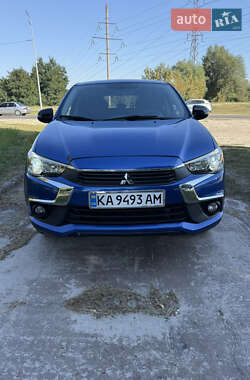 Позашляховик / Кросовер Mitsubishi Outlander Sport 2017 в Києві
