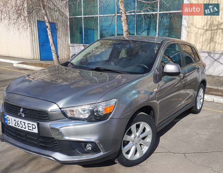 Mitsubishi Outlander Sport 2015