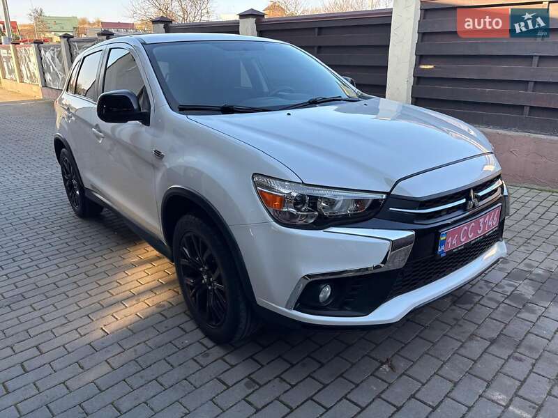 Mitsubishi Outlander Sport 2018