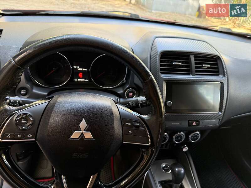 Внедорожник / Кроссовер Mitsubishi Outlander Sport 2017 в Днепре фото 5 Внедорожник / Кроссовер Mitsubishi Outlander Sport 2017 в Днепре