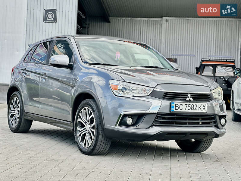 Внедорожник / Кроссовер Mitsubishi Outlander Sport 2018 в Каменец-Подольском