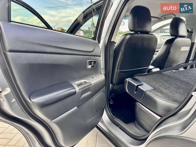 Внедорожник / Кроссовер Mitsubishi Outlander Sport 2018 в Каменец-Подольском