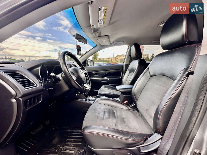 Внедорожник / Кроссовер Mitsubishi Outlander Sport 2018 в Каменец-Подольском