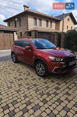 Внедорожник / Кроссовер Mitsubishi Outlander Sport 2019 в Виннице