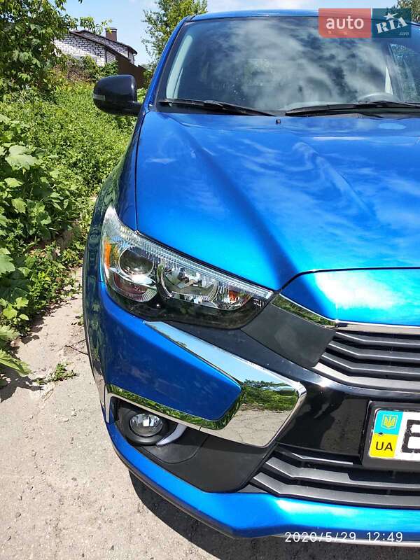 Внедорожник / Кроссовер Mitsubishi Outlander Sport 2017 в Кременчуге