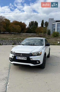 Позашляховик / Кросовер Mitsubishi Outlander Sport 2018 в Дніпрі
