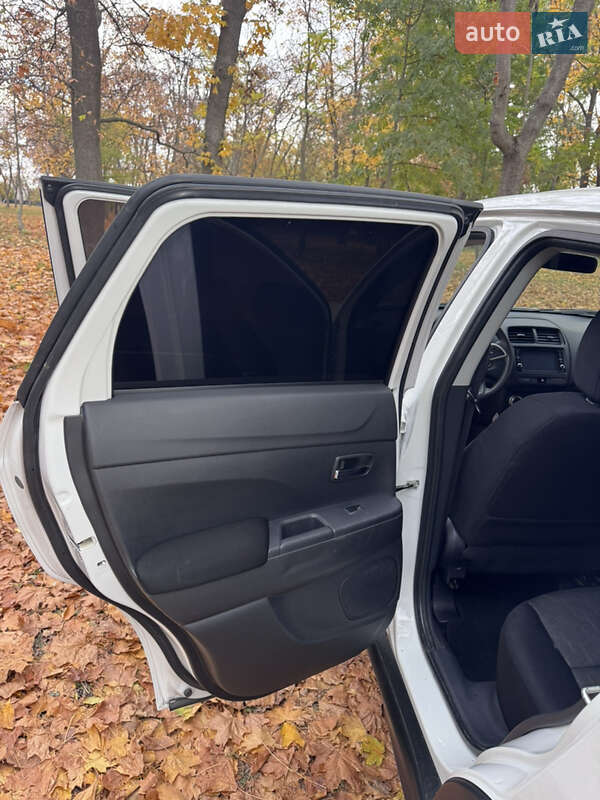 Позашляховик / Кросовер Mitsubishi Outlander Sport 2019 в Кропивницькому