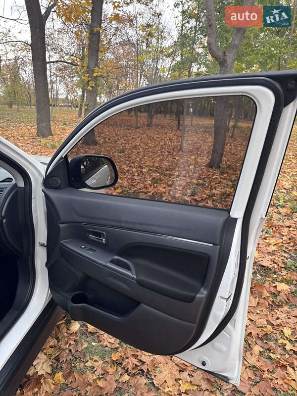 Позашляховик / Кросовер Mitsubishi Outlander Sport 2019 в Кропивницькому