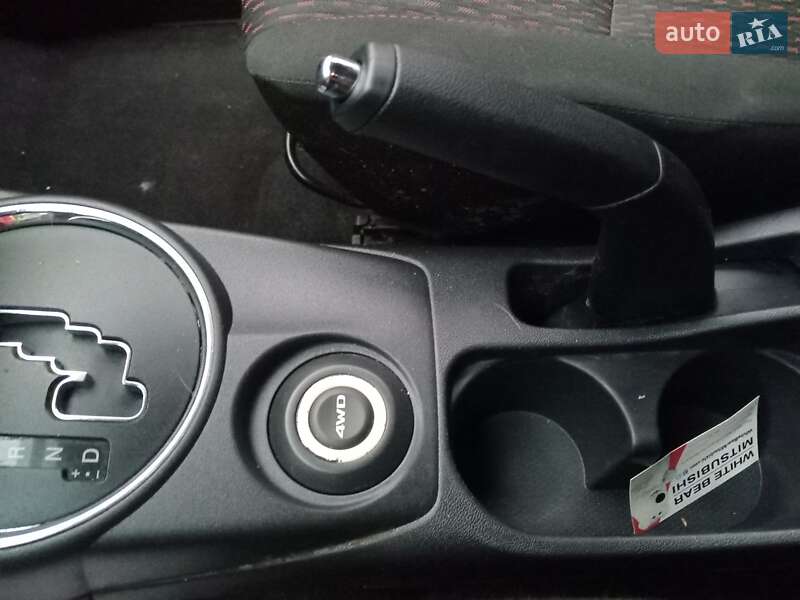Внедорожник / Кроссовер Mitsubishi Outlander Sport 2016 в Львове фото 8 Внедорожник / Кроссовер Mitsubishi Outlander Sport 2016 в Львове