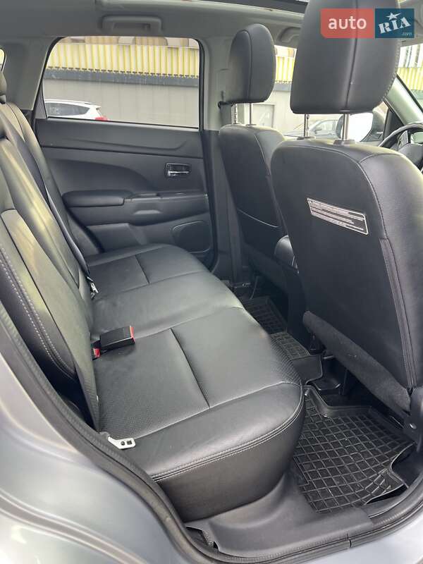 Внедорожник / Кроссовер Mitsubishi Outlander Sport 2016 в Киеве фото 33 Внедорожник / Кроссовер Mitsubishi Outlander Sport 2016 в Киеве