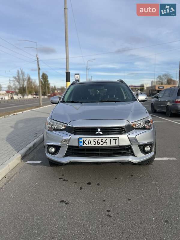 Внедорожник / Кроссовер Mitsubishi Outlander Sport 2016 в Киеве фото 6 Внедорожник / Кроссовер Mitsubishi Outlander Sport 2016 в Киеве