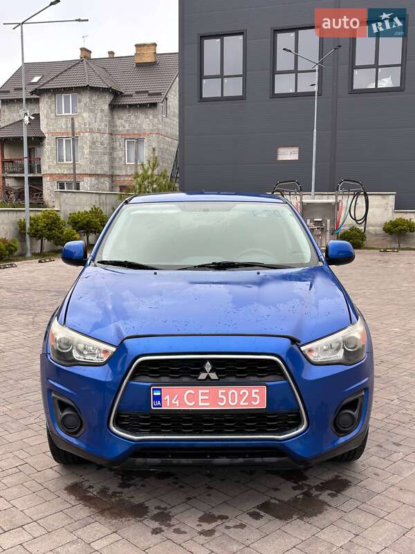 Внедорожник / Кроссовер Mitsubishi Outlander Sport 2015 в Львове